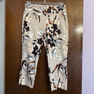 Peck & Peck Floral Capris - Tan and Black